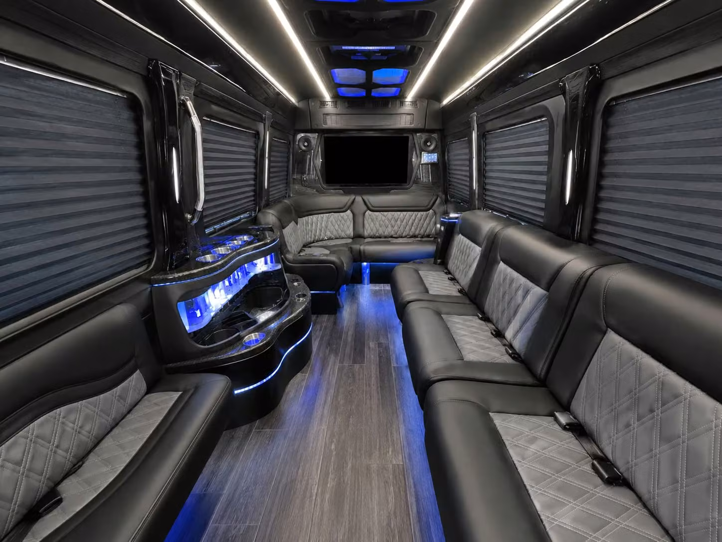 multi day bus rentals from youngstown including driver accommodations and custom routing
