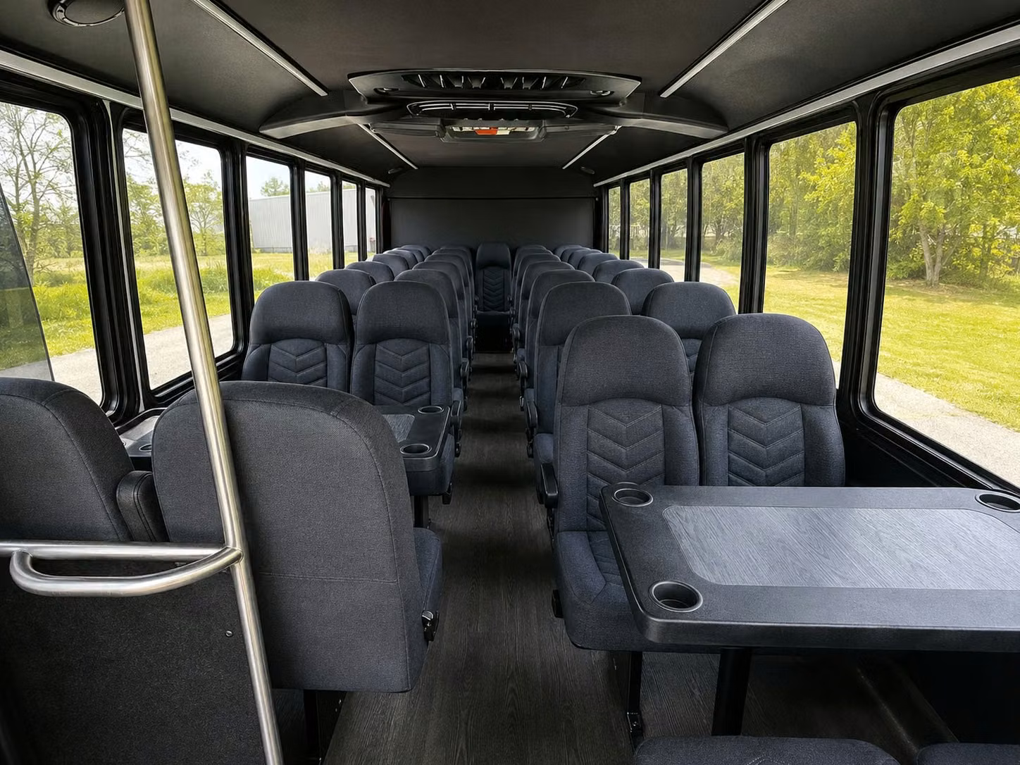 youngstown 20 passenger minibus rental