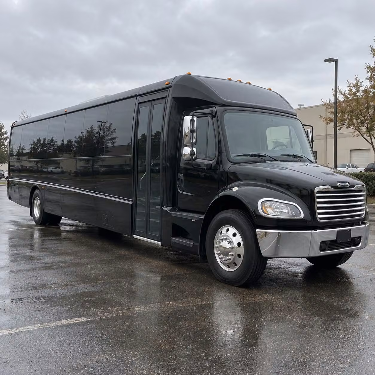 youngstown 30 passenger minibus rental